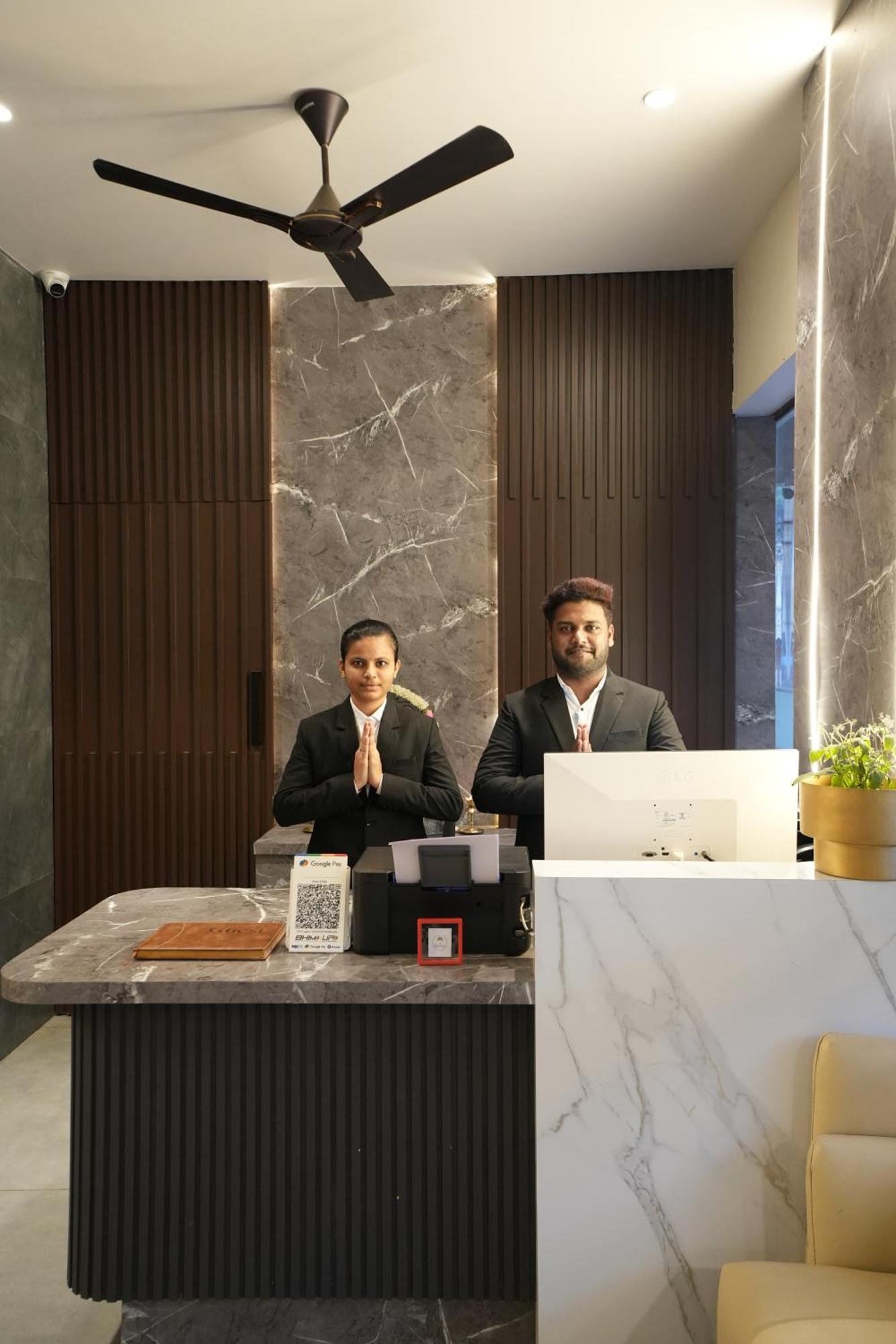 Hotel Swathi Hospet Bagian luar foto